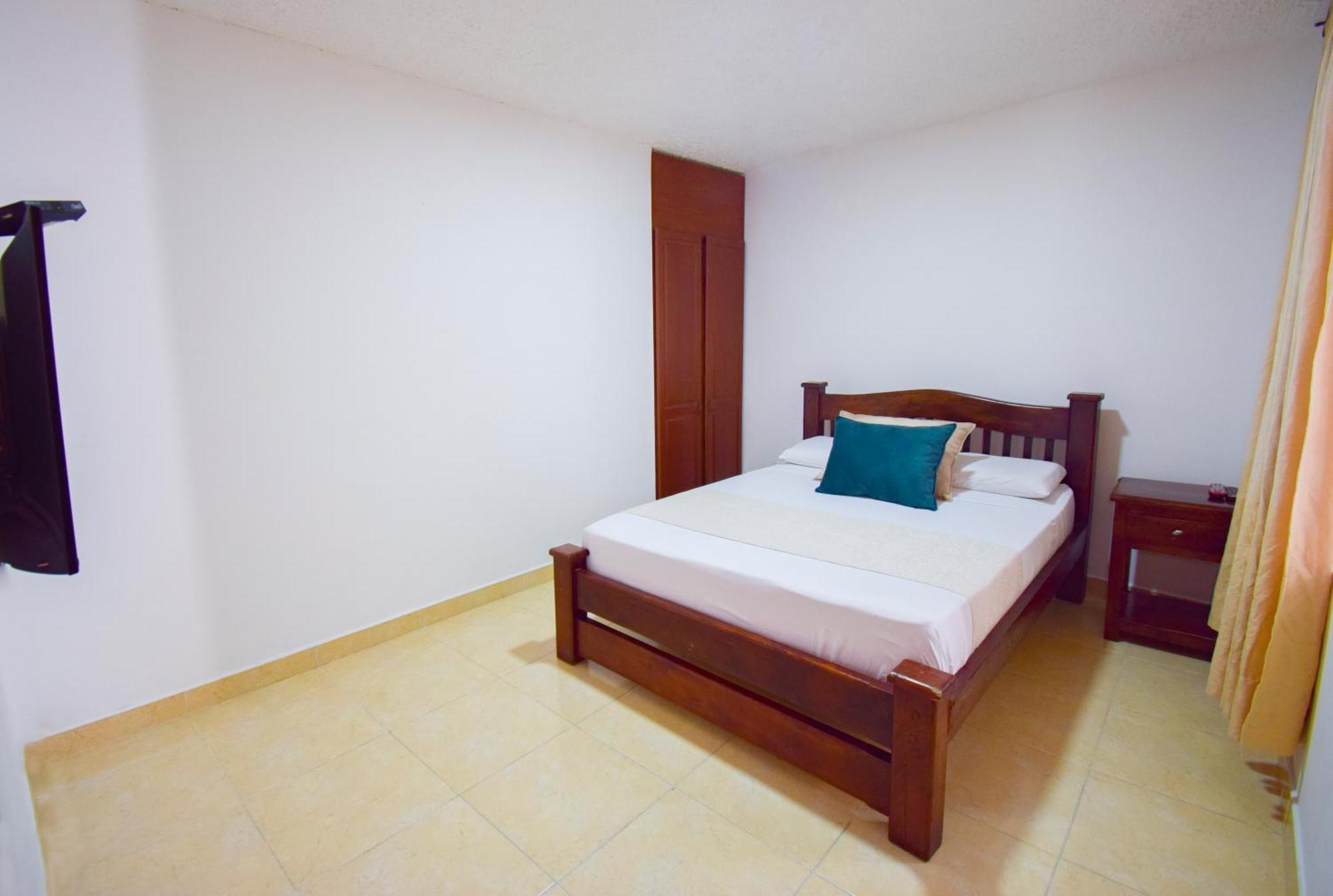 Hotel Toledo Plaza Armenia Kültér fotó