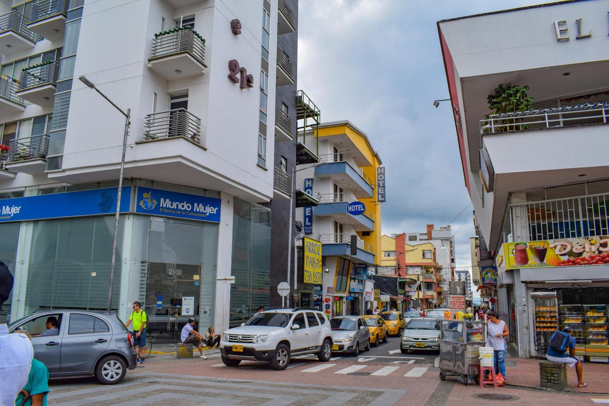 Hotel Toledo Plaza Armenia Kültér fotó