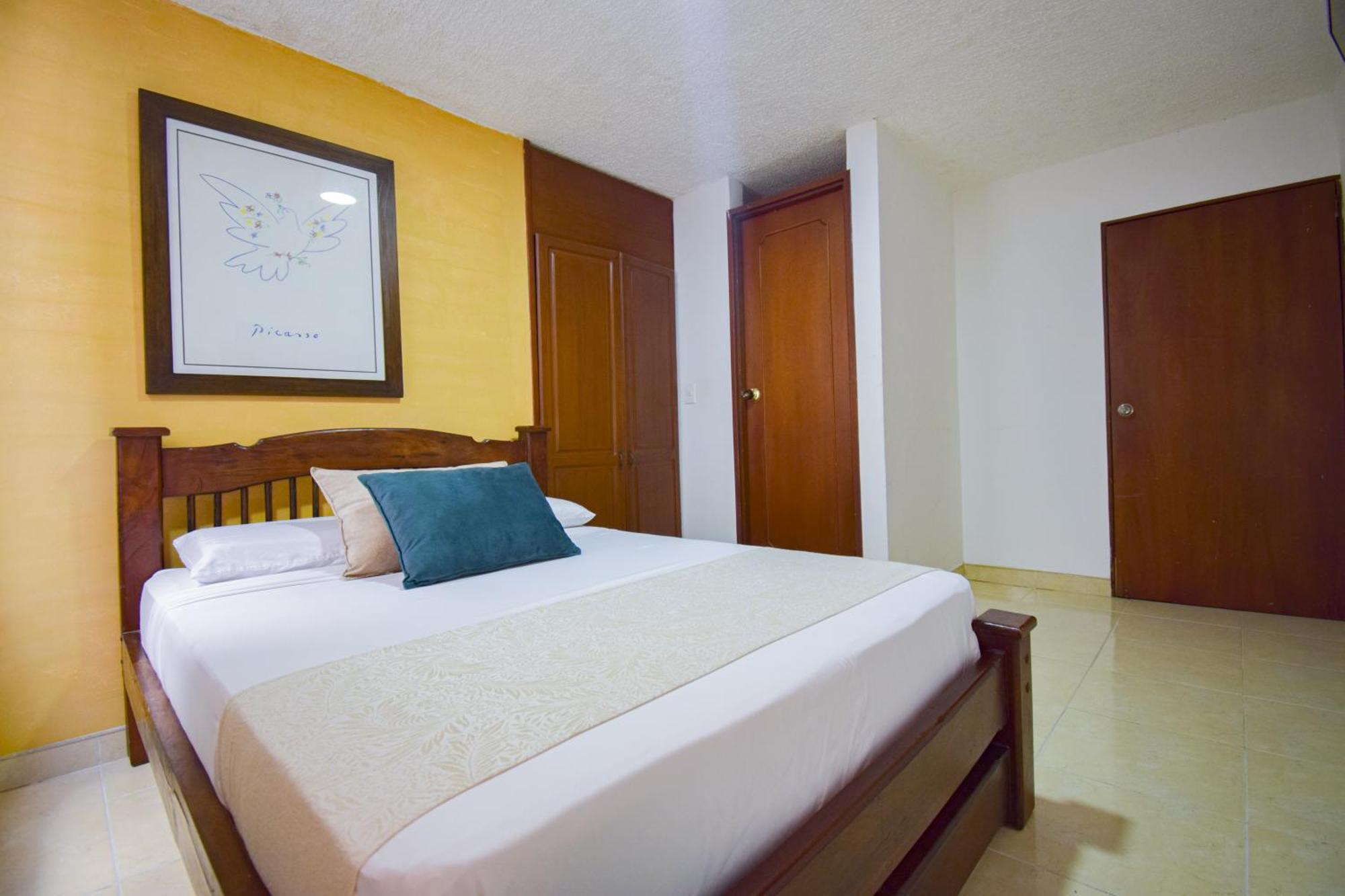 Hotel Toledo Plaza Armenia Kültér fotó