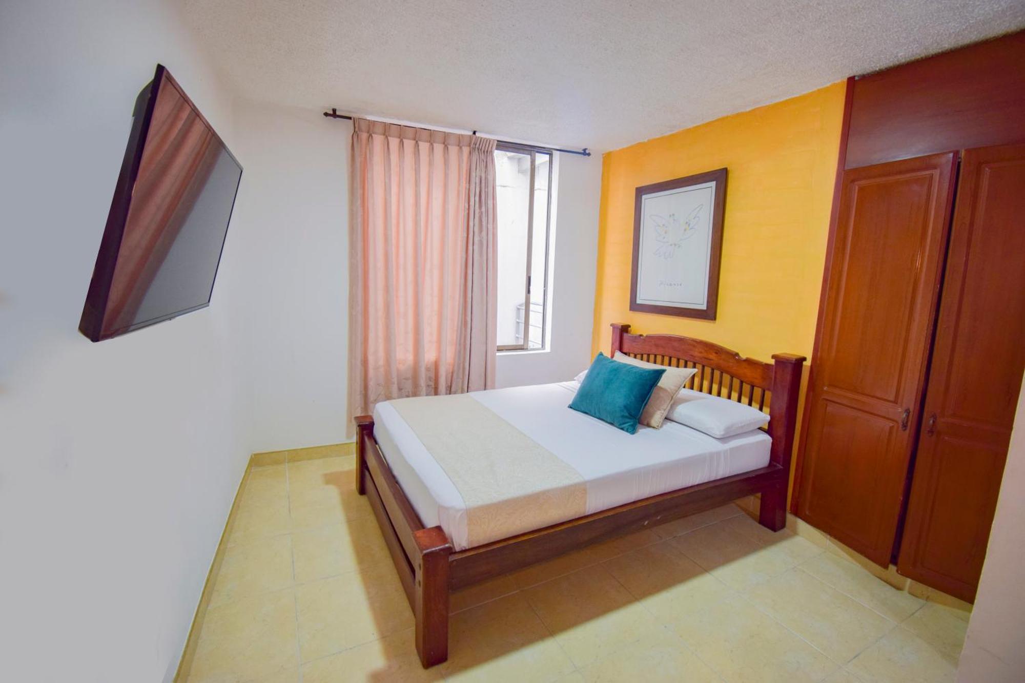 Hotel Toledo Plaza Armenia Kültér fotó