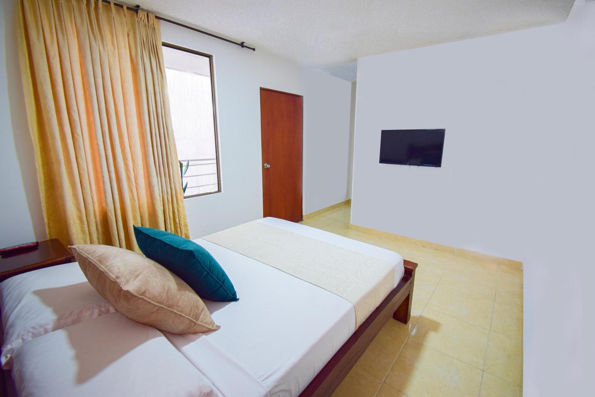 Hotel Toledo Plaza Armenia Kültér fotó