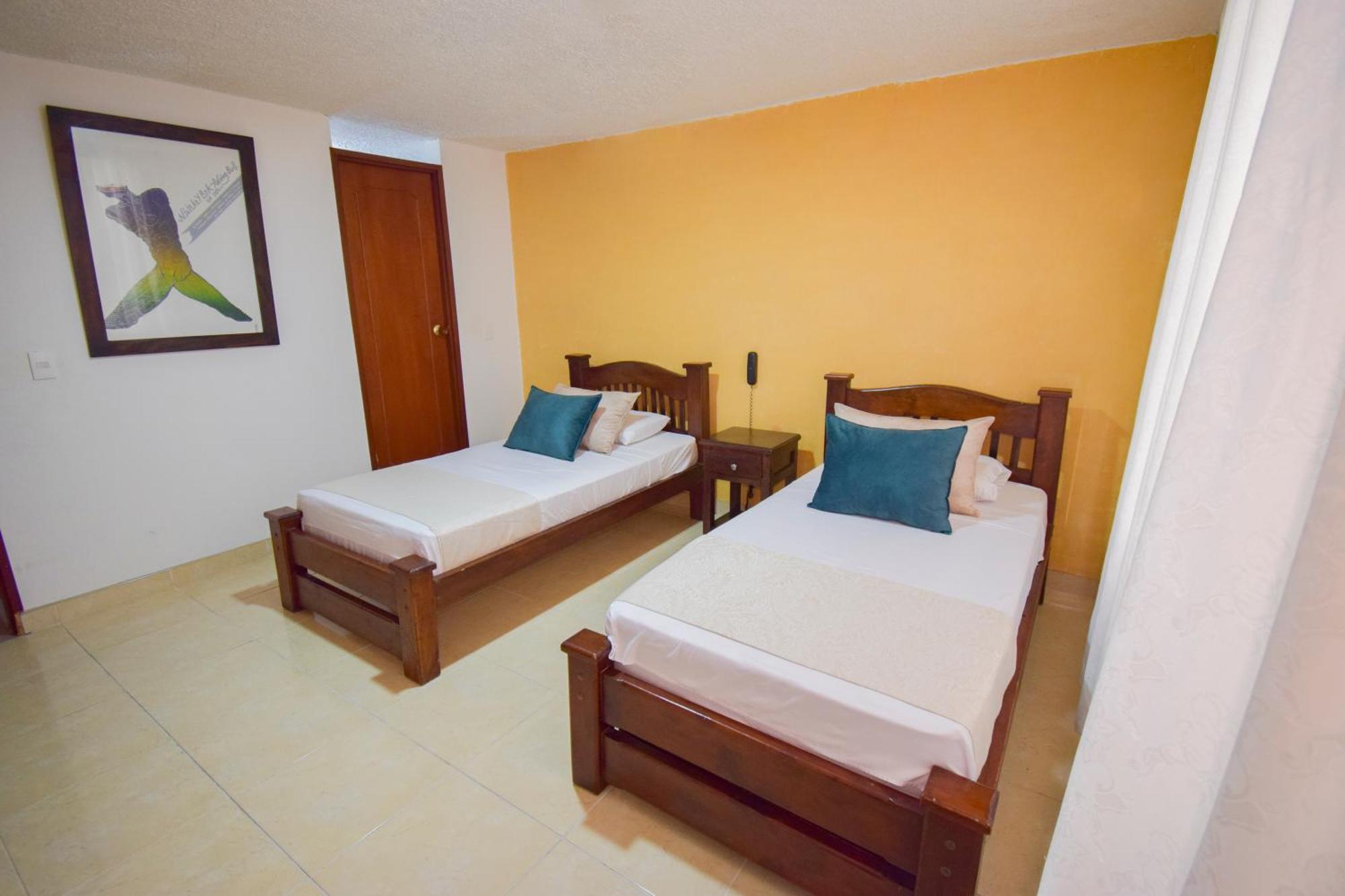 Hotel Toledo Plaza Armenia Kültér fotó