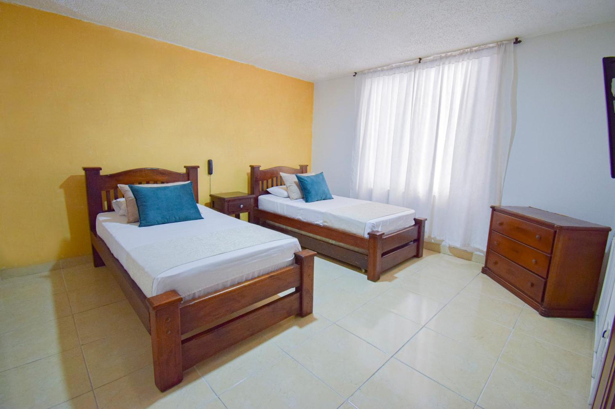 Hotel Toledo Plaza Armenia Kültér fotó
