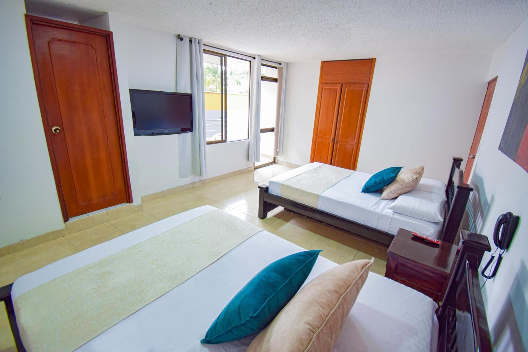 Hotel Toledo Plaza Armenia Kültér fotó