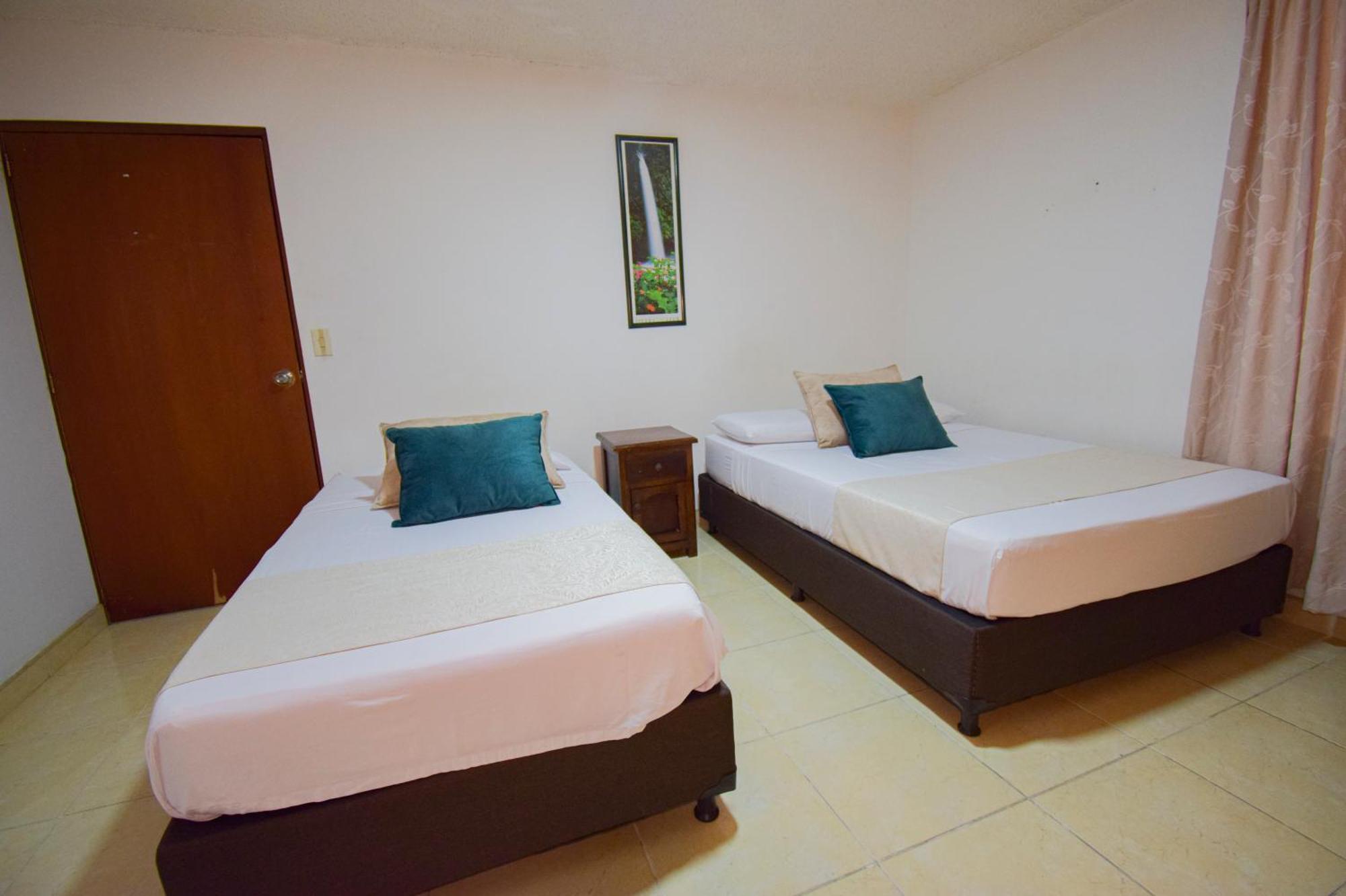 Hotel Toledo Plaza Armenia Kültér fotó